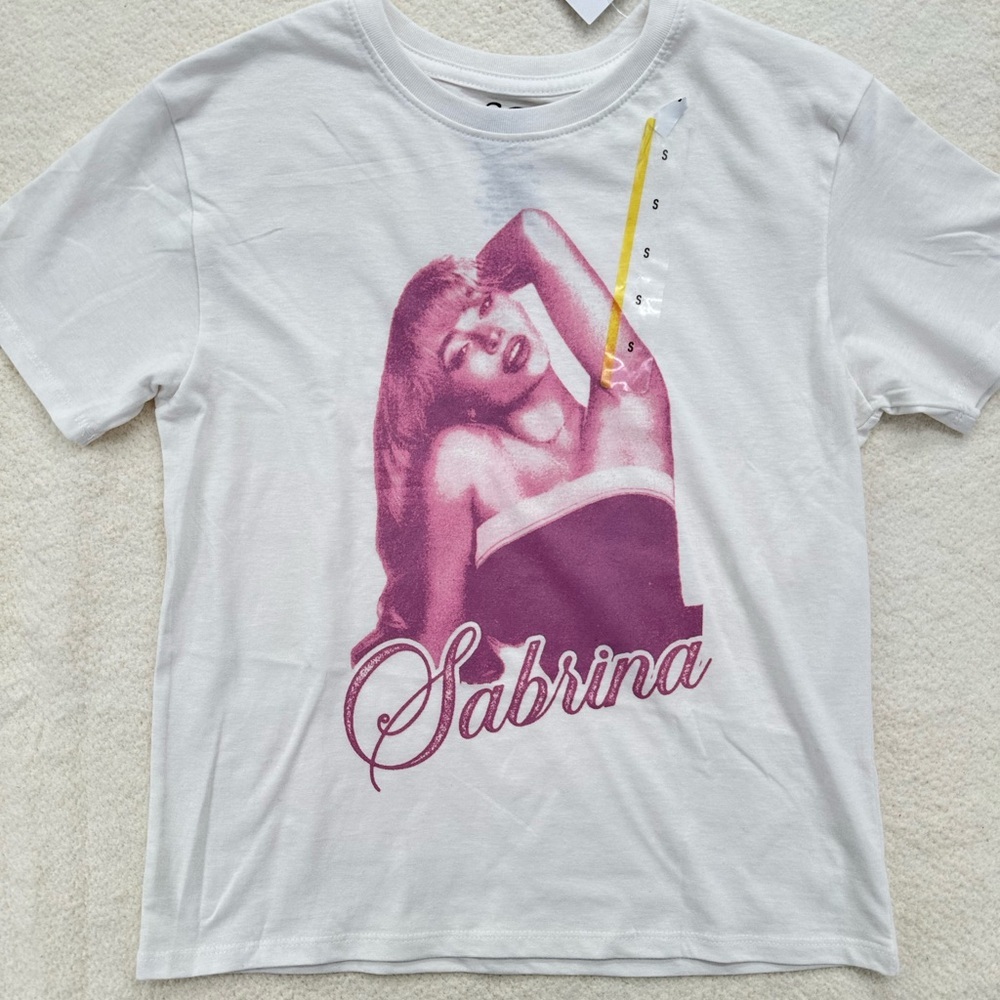 NWT Sabrina Carpenter Fitted Graphic Tee